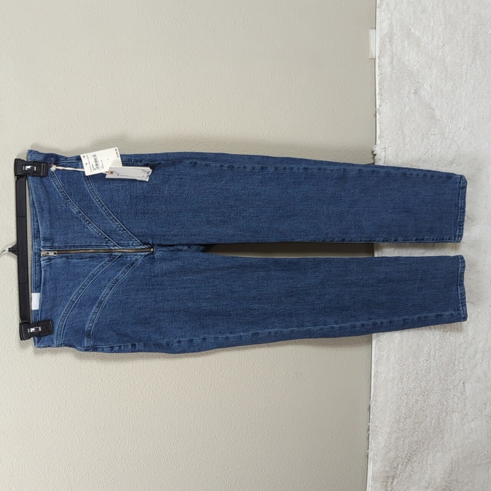 Good American High Rise, Good Classic, Blue Denim, size 29. - Picture 13 of 14